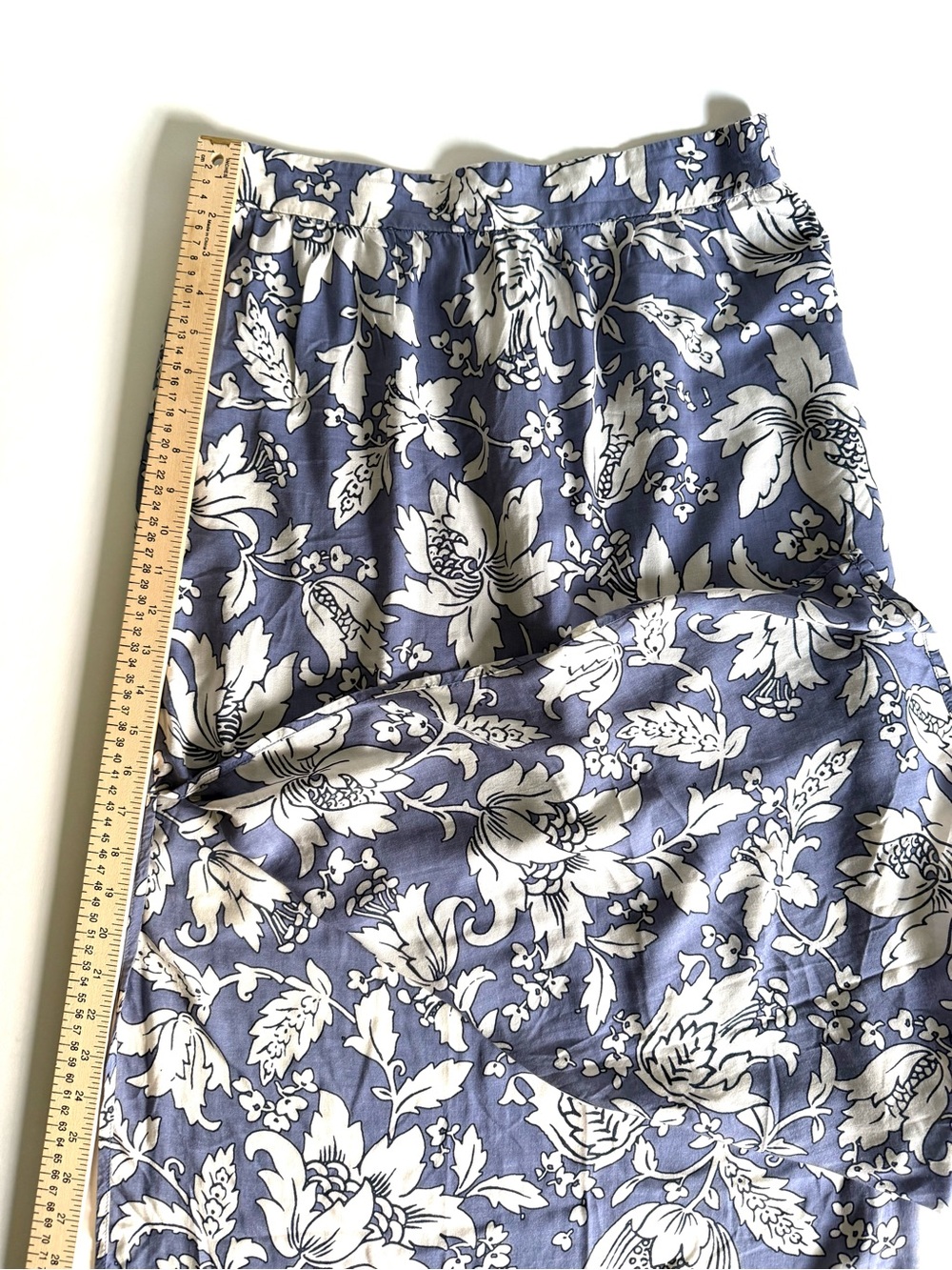 LOFT Blue Floral Botanical Midi Column Skirt Side Slits Size SP Petite - Picture 10 of 13